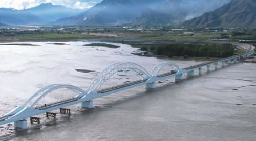 railway bridge on the Kyichu River