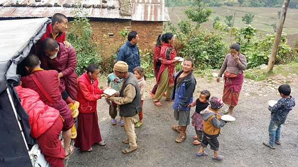 Monks from Benchen monastery