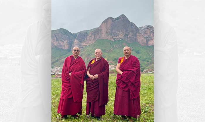 The three primary teachers of the Jigme Gyaltsen Nationalities Vocational School