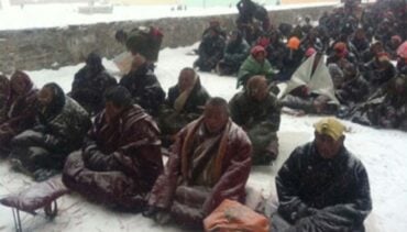 Tibetan devotees